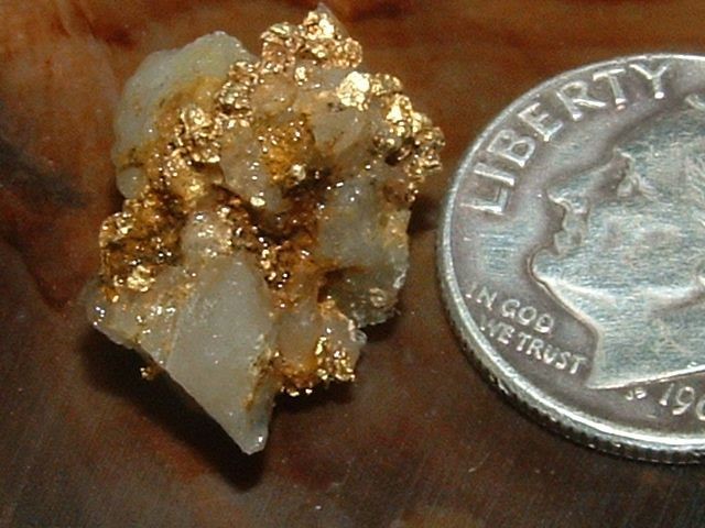 OXIDIZED GOLD QUARTZ SPECIMEN 1.99 GRAMS CALIFORNIA GOLD IN QUARTZ