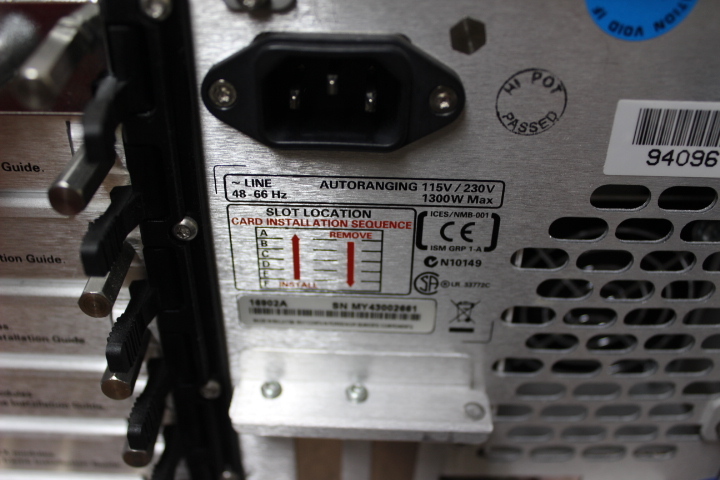 3729 Agilent 16902A Logic Analysis System