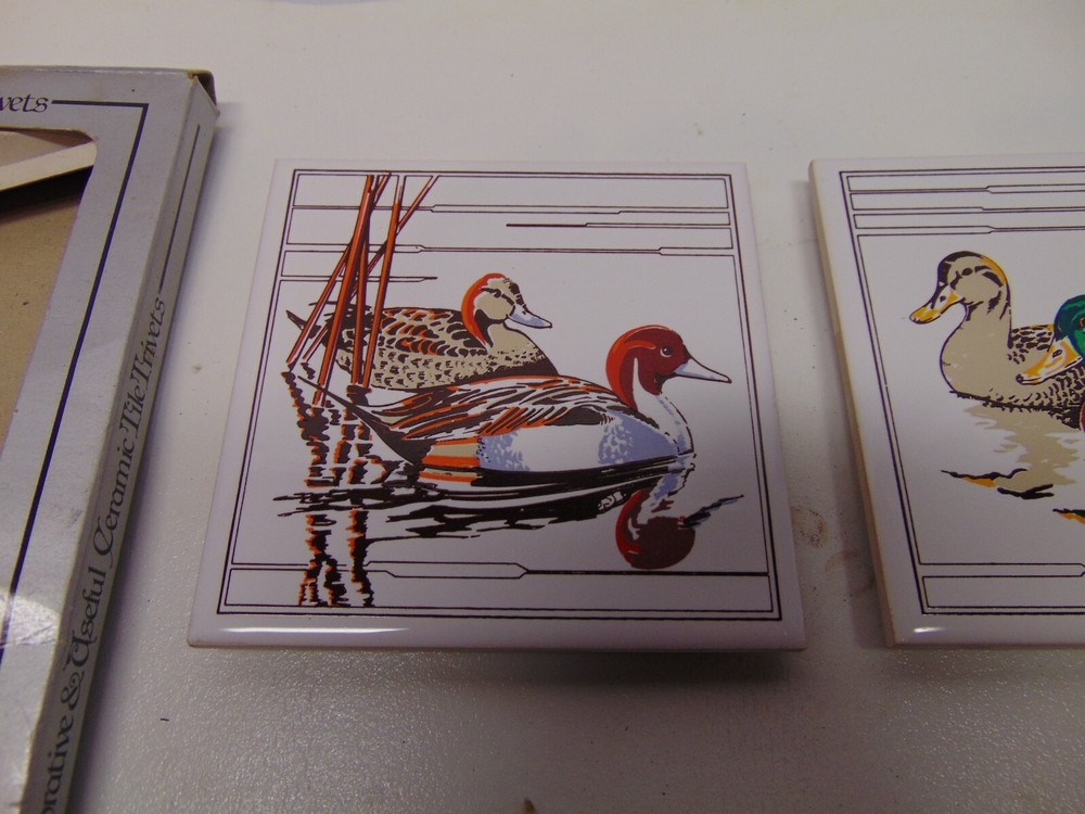 (2) Ceramic Ducks / Mallards Ceramic Tile Trivets 4" x 4" green brown red