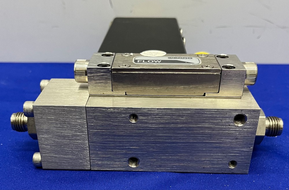 SIERRA MASS FLOW CONTROLLER 840M-2-OV1-SV1-E-V1-S1 30PSIG