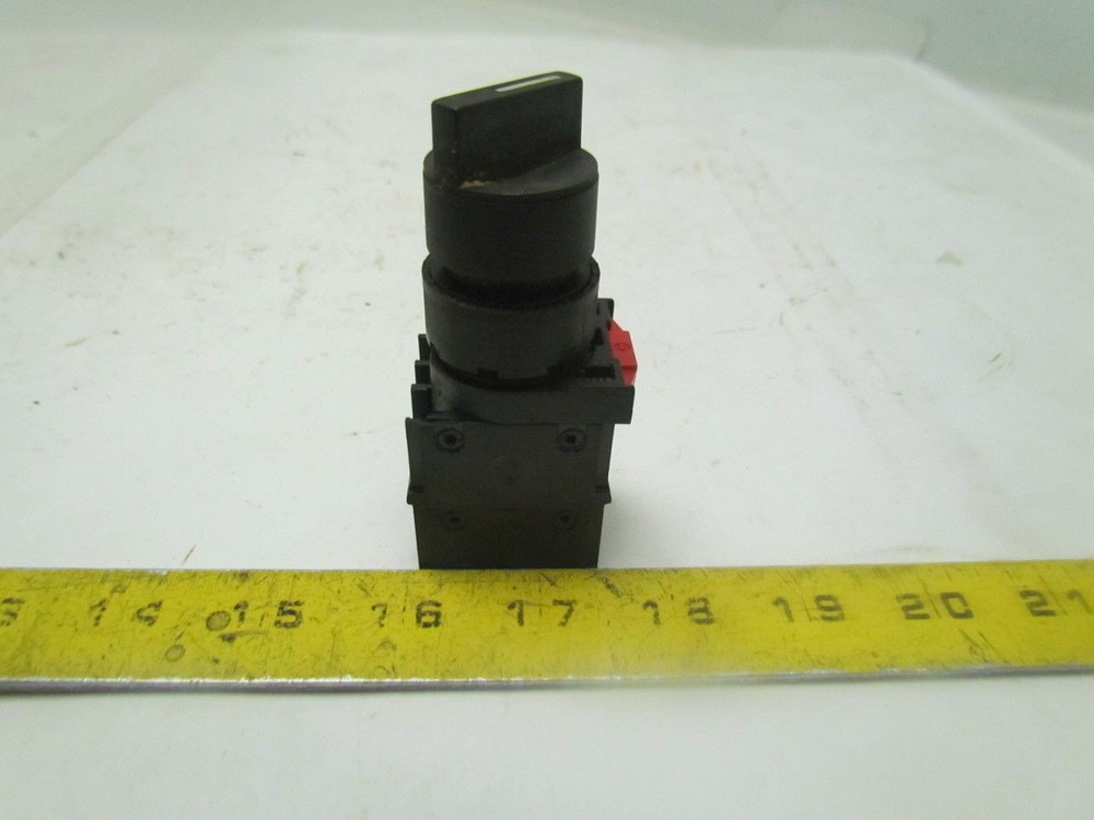 GE General Electric 080BF10V / 080B11V 2 Position Selector Switch