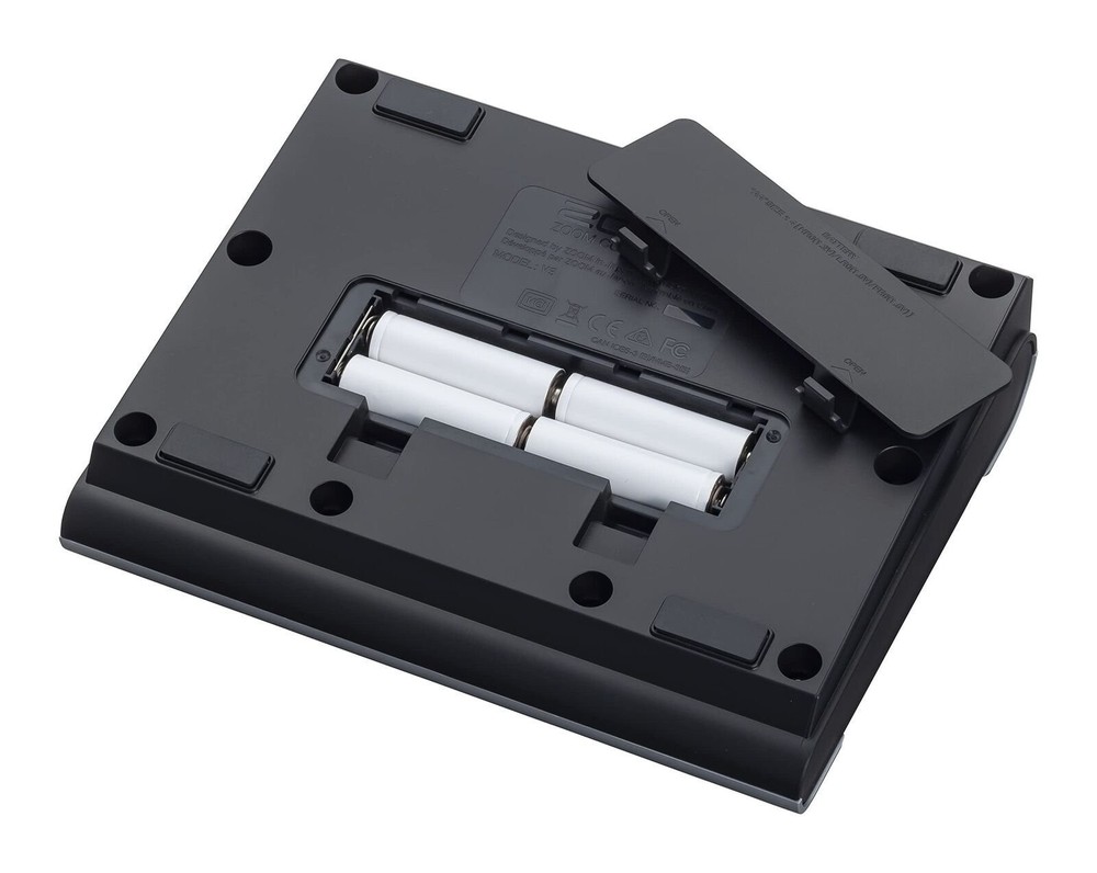 Zoom V3 Vocal Processor, Harmony, Pitch Correction, Reverb, Delay, 16 Studio ...