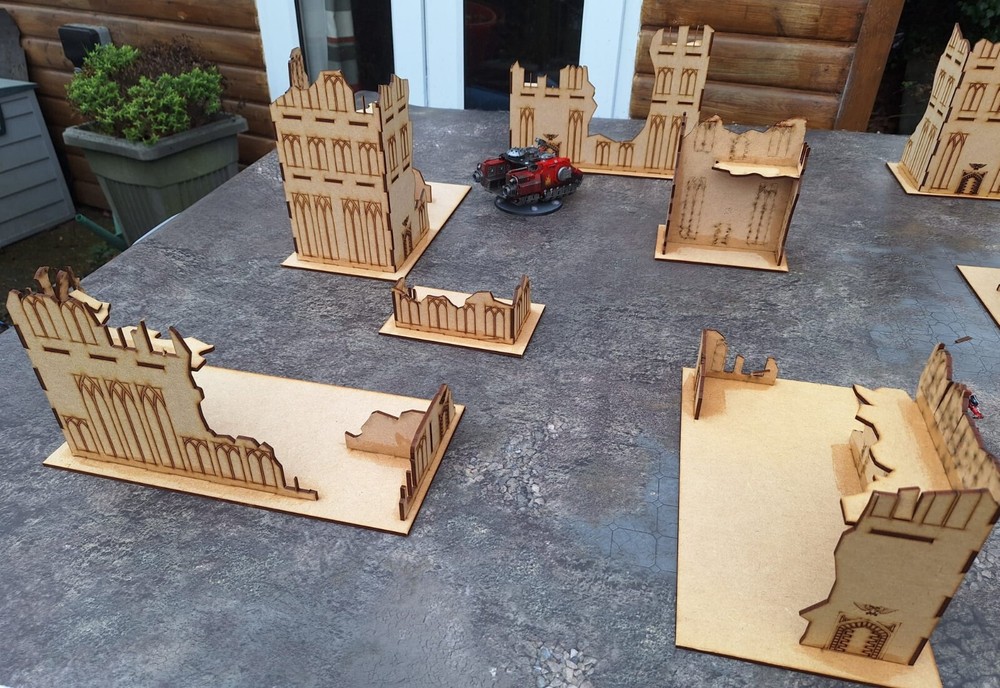 Warhammer 40,000 MDF 6x4ft scenery