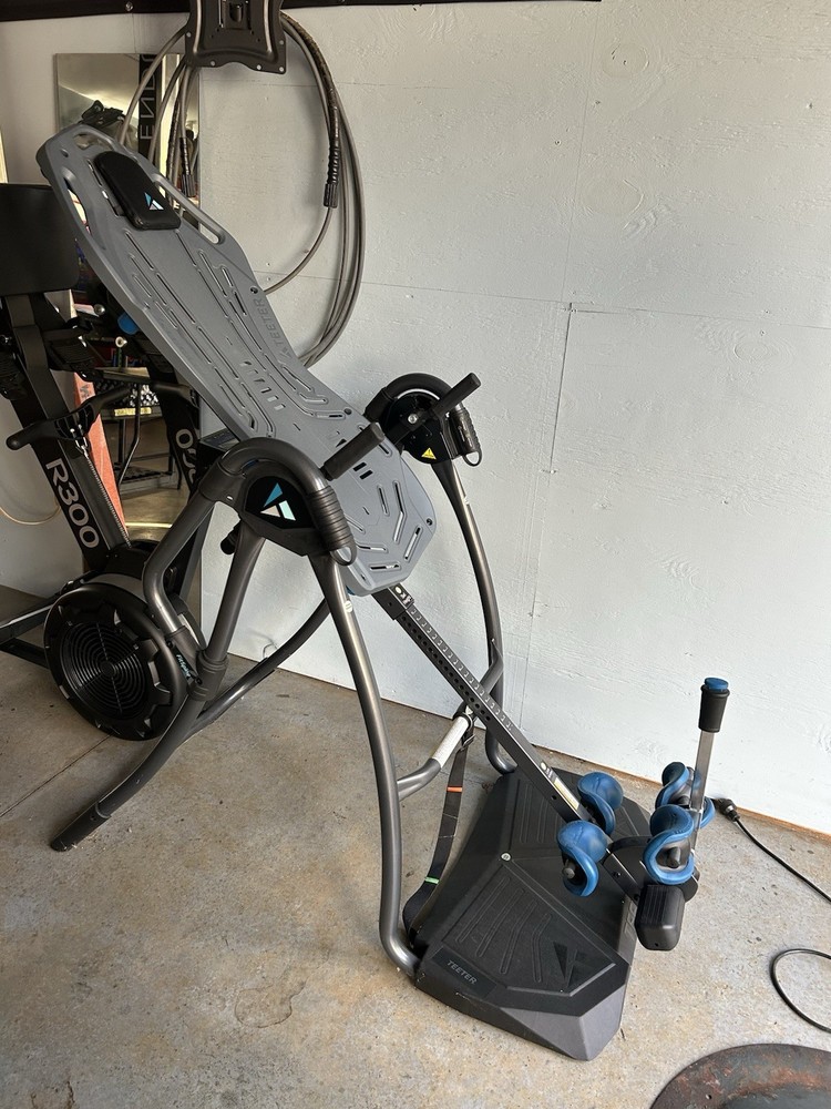 Teeter FitSpine LX9 Inversion Table, Deluxe Easy-to-Reach Ankle Lock