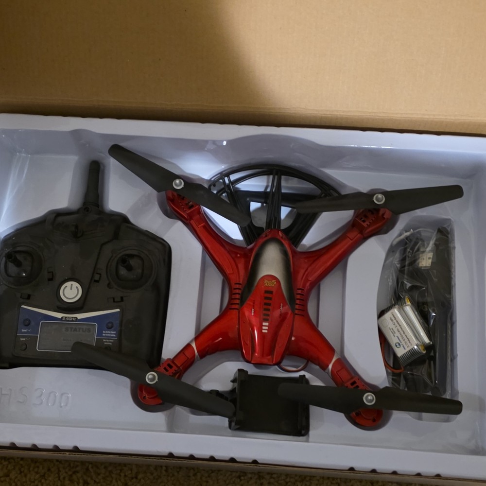 Holy Stone HS200 Quadcopter Drone Red with Camera FPV App Control