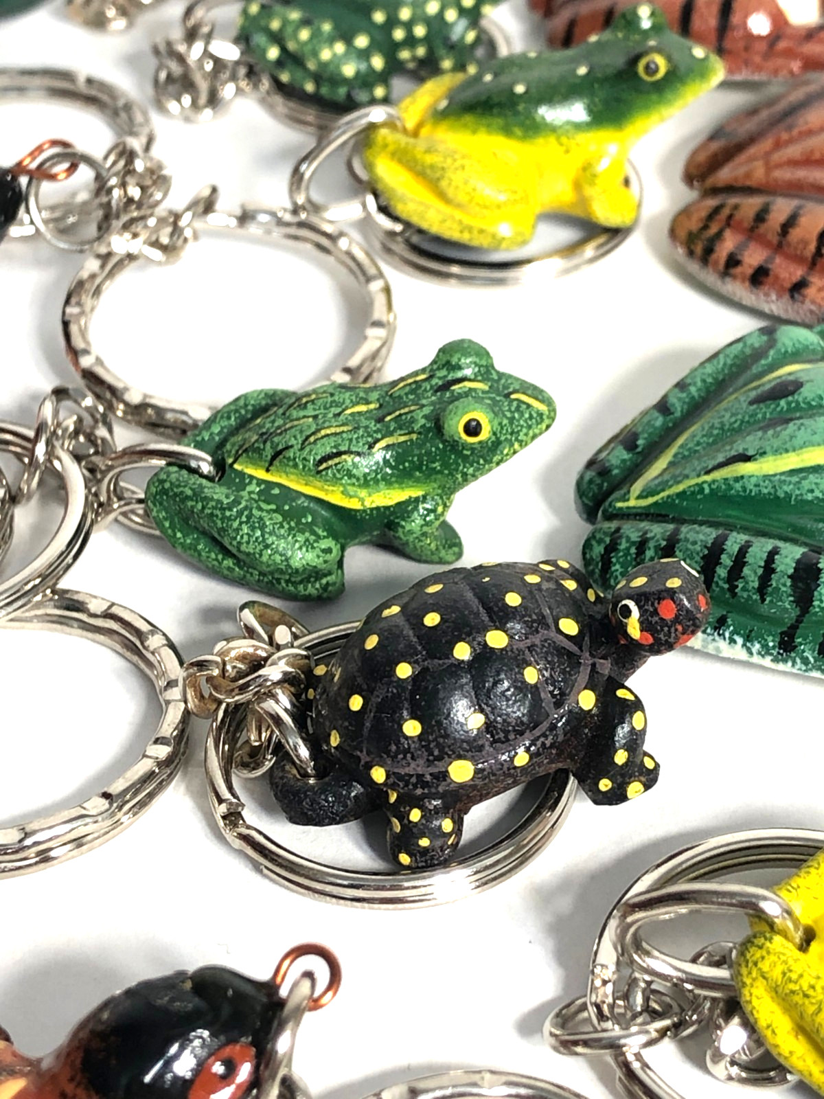 Keychain Lot Turtles Frogs NOS Gifts Fund Raising Stocking Stuffers Resell 35 pc