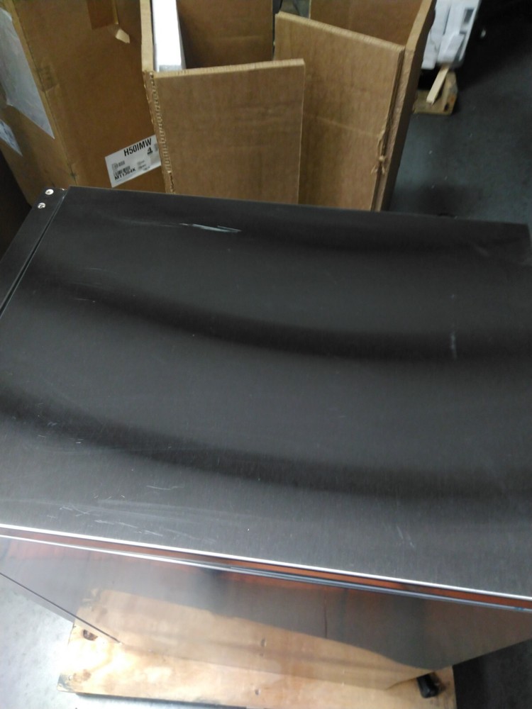 H50IMW Perlick 15" Clear Ice Maker, Panel Ready Solid Door M11364K