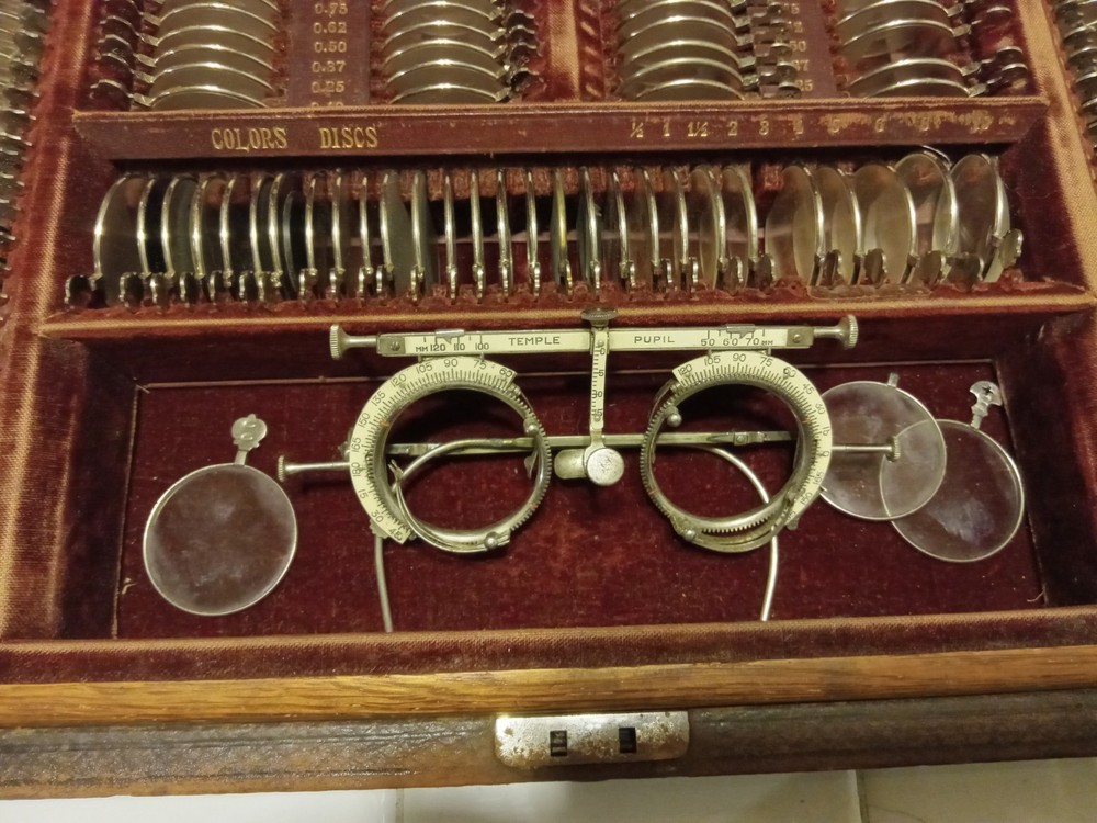 Antique Optical Optometry Eye Exam Testing Kit