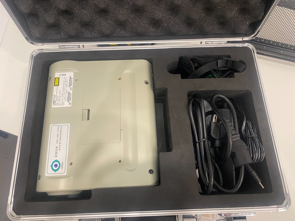 Moptim Handheld Auto Refractometer - HAR880 - Great Condition