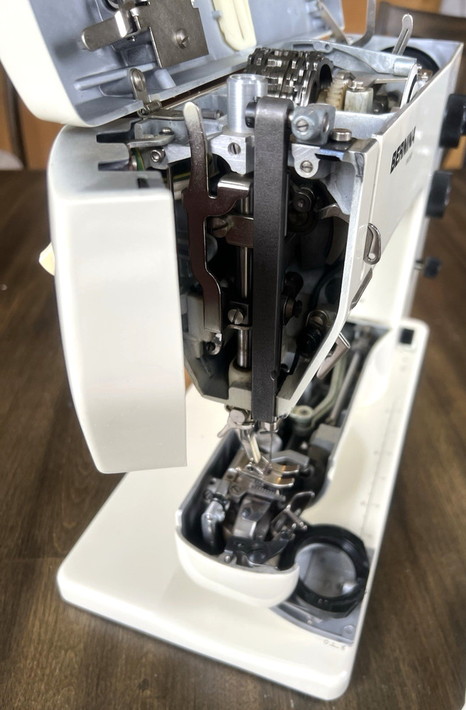 Bernina 830 Record Sewing Machine Bundle - Feet, Cases, Extension & Guide +