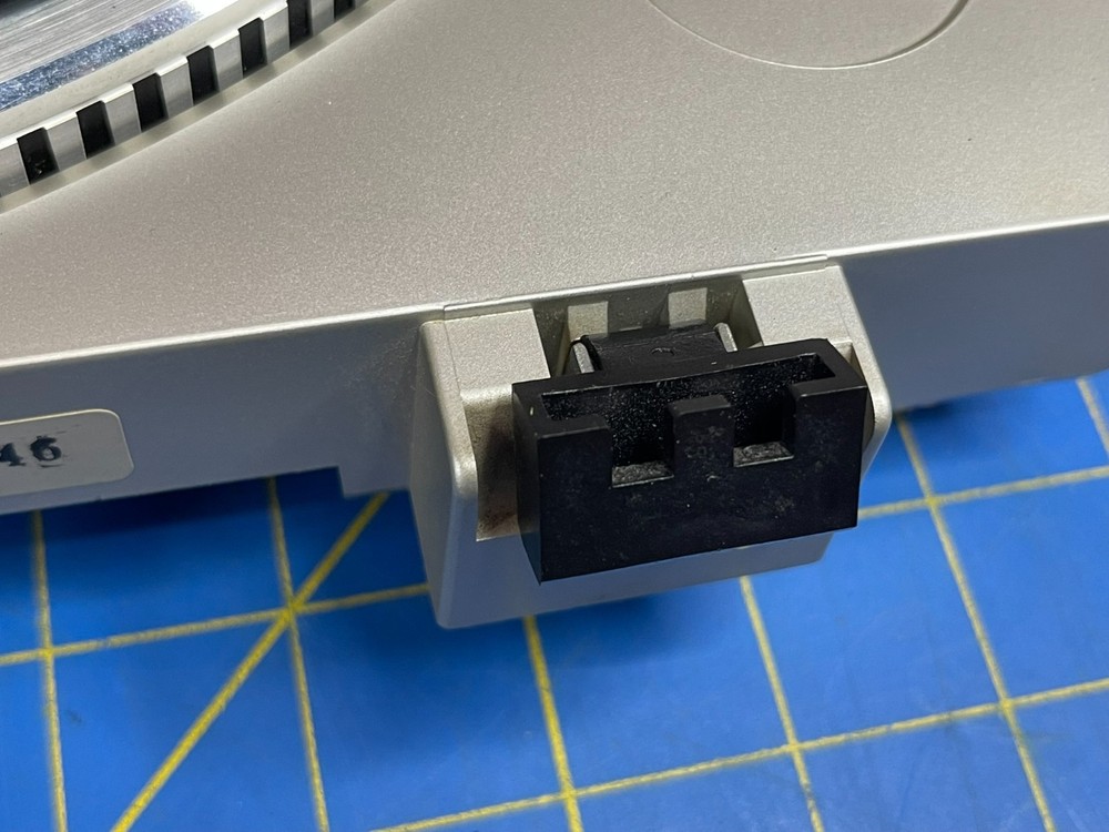 Technics direct drive auto-return turntable quartz SL-QD2