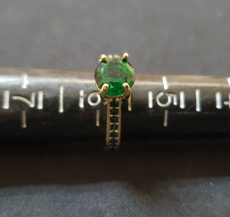 Pure gold plate emerald crystal solitaire ring
