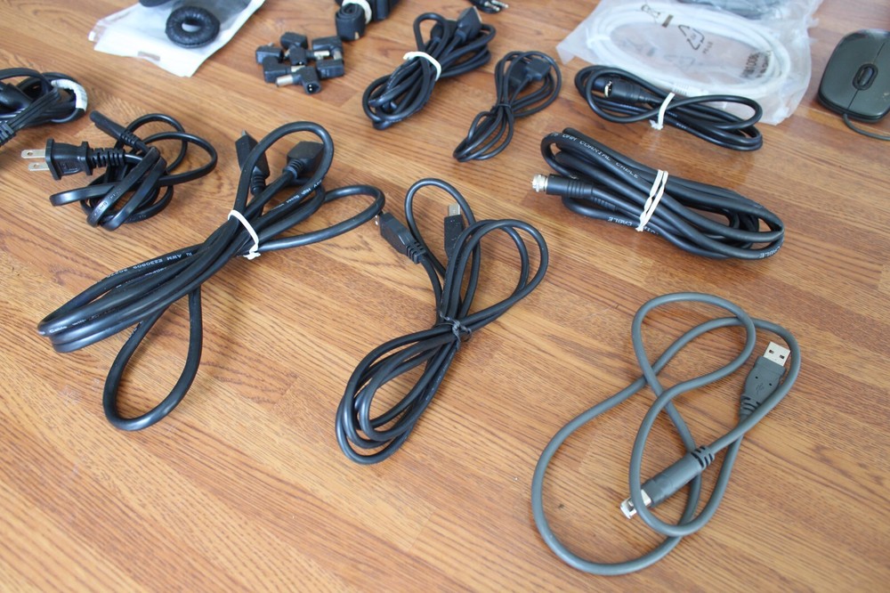 Lot Assorted Brand Cables Camera Cords USB Micro-USB AV Charging Adapters Mouse