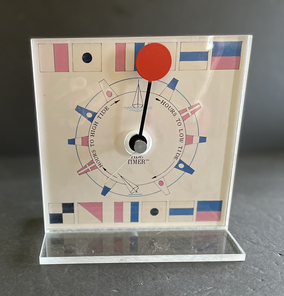 Trintec Industries ? Commodore Tide Timer Tide Clock Battery Operated Lucite