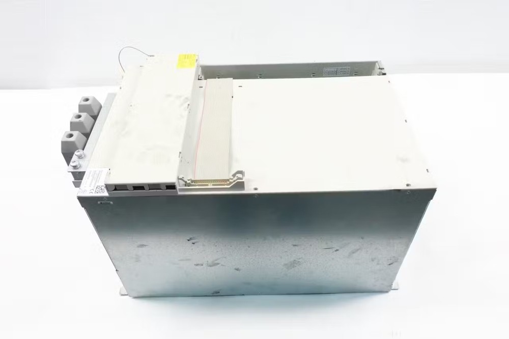 Siemens 6SN1123-1AA00-0KA1 Simodrive Digital Drive Module