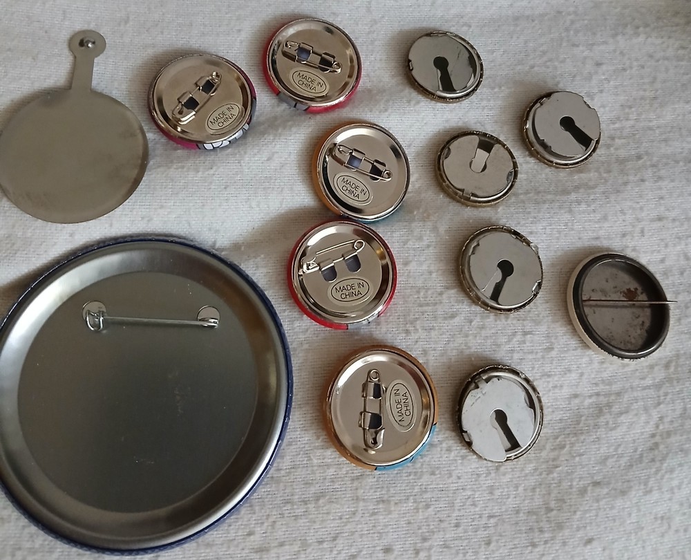 Comic/Cartoon Pinback And Other Buttons - 13