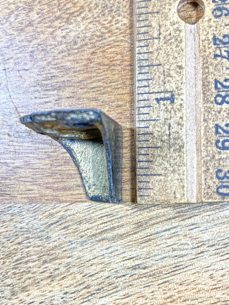 Old Mantel Clock Back Foot (K9902)