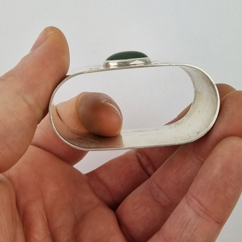 Robert Welch Solid Silver Napkin Ring With Green Cabochon Birmingham 1972