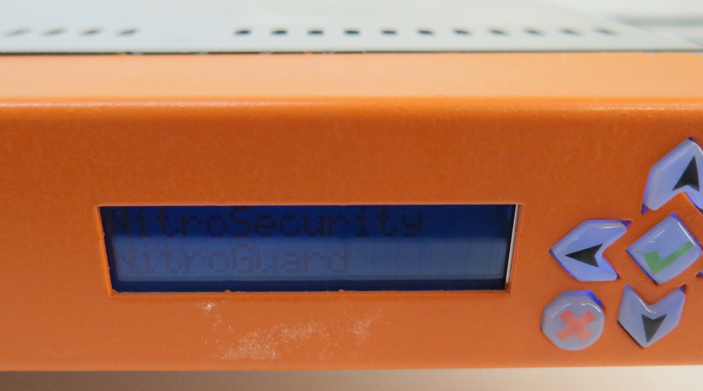 McAfee NitroSecurity NitroGuard NS-IPS-2250-R-8BTX Firewall & VPN Security