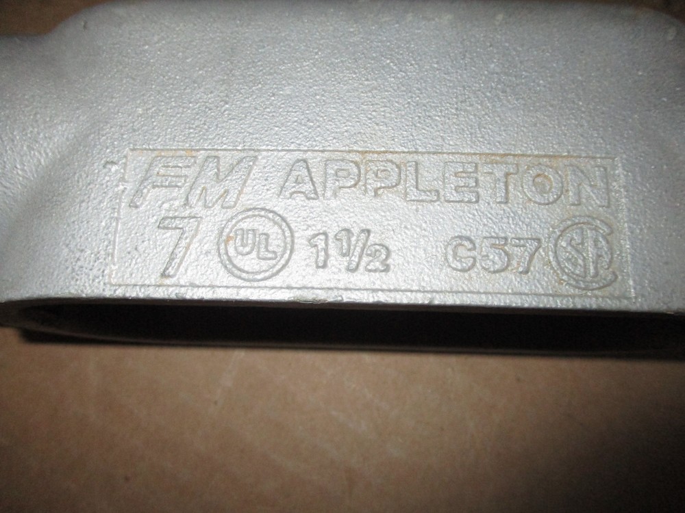 *NEW Appleton C57 7 1 1/2'' Conduit Body