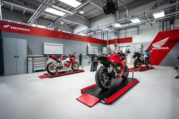 GENUINE OEM HONDA CR250R CYLINDER A JUG 12101-KZ3-L10 (2000-2001)