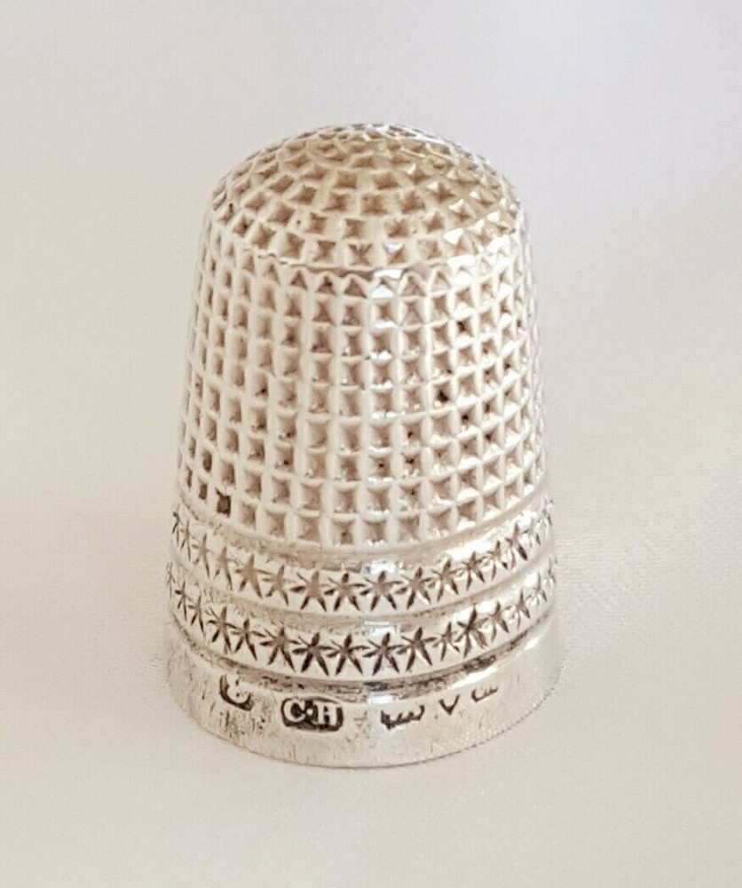 THIMBLE ~ Hallmarked Sterling Silver ~ Size No 8 ~ Maker Charles Horner