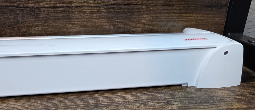 Leifheit Wall Mount Retractable Clothes Drying Rack – NEW Open Box Never used
