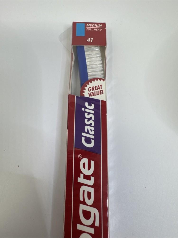 Vintage Colgate Classic Toothbrush 41 Medium Full Head