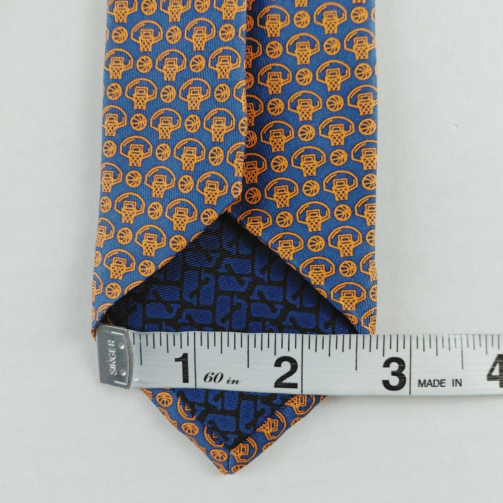 Vineyard Vines Blue Orange Basketballs and Hoops Boys Tie 100% Silk Shep & Ian