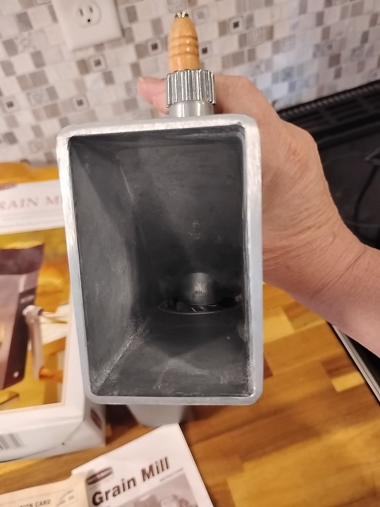 Back to Basics 555 Manual Grain Mill