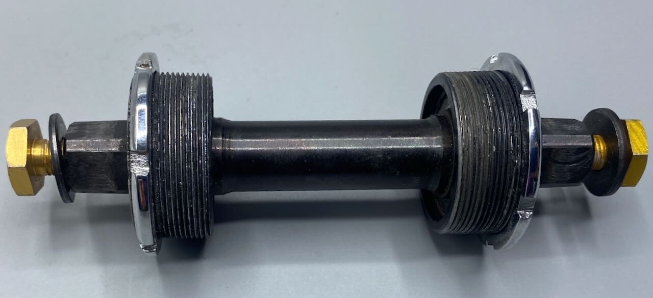 OMAS Bottom Bracket Italian Thread 113 mm Length 326 gm w/ Campagnolo Sticker