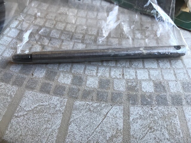 5474 CM695 GREASE PUMP SHAFT