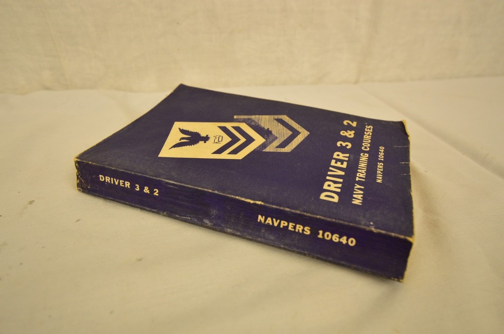 U.S. Navy Navpers 10640 Driver 3 & 2 Basic Training Book 1951 Edition 8" x 5"