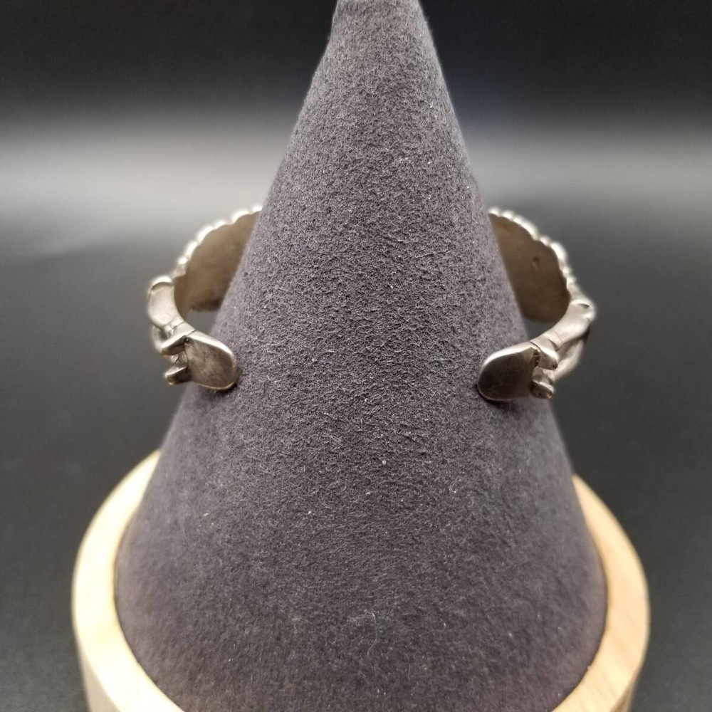 騎士 人の彫刻 ターコイズ インレイ ヴィンテージ シルバー カフ ブレスレット 民族的 トライバル 個性派ジュエリー Y19-F