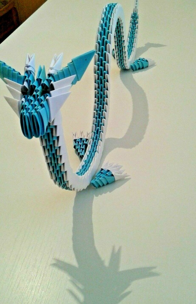 3D origami Asian Dragon