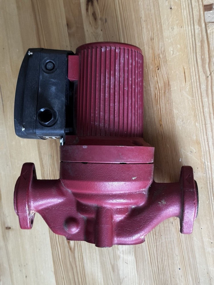 Grundfos water pump 32-40