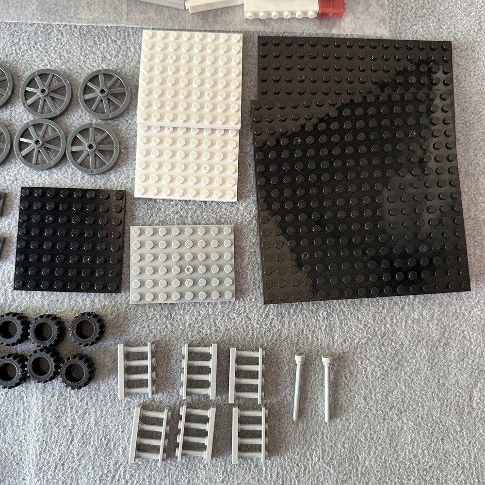 Piggy Roblox Carnival Building Set with Figures Chapter 8 with Code