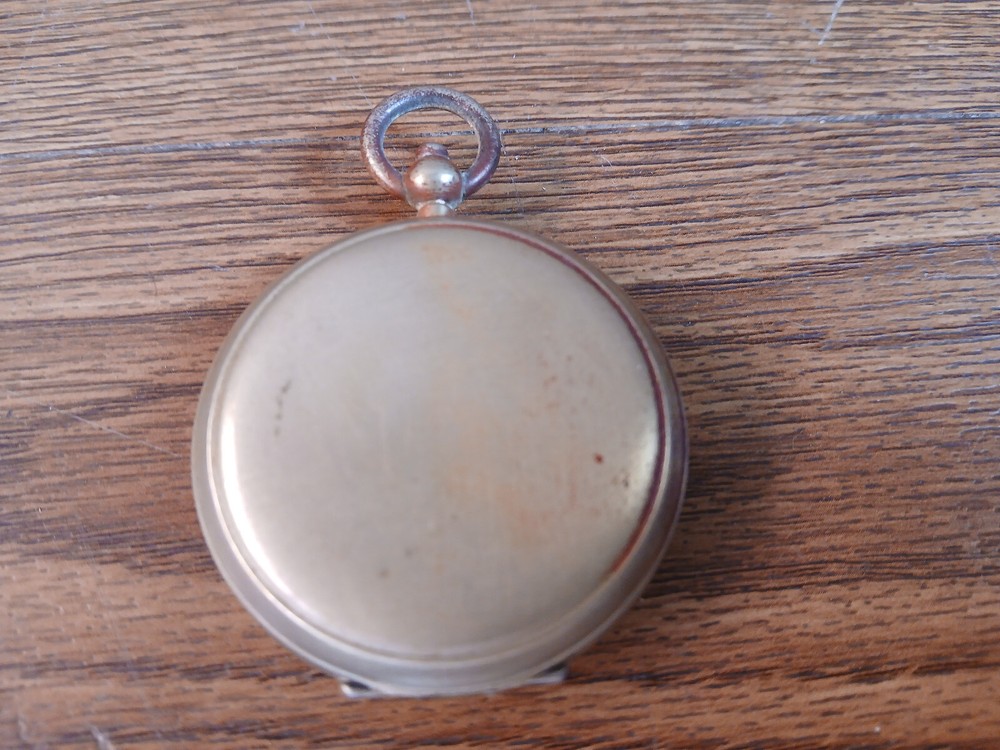 Rare vintage dial operating pocket compass (WWI).