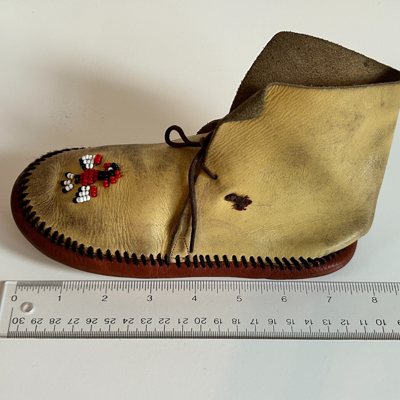 Vintage 8" BEADED Thunder Bird LEATHER NATIVE AMERICAN INDIAN MOCCASINS BOOTIES