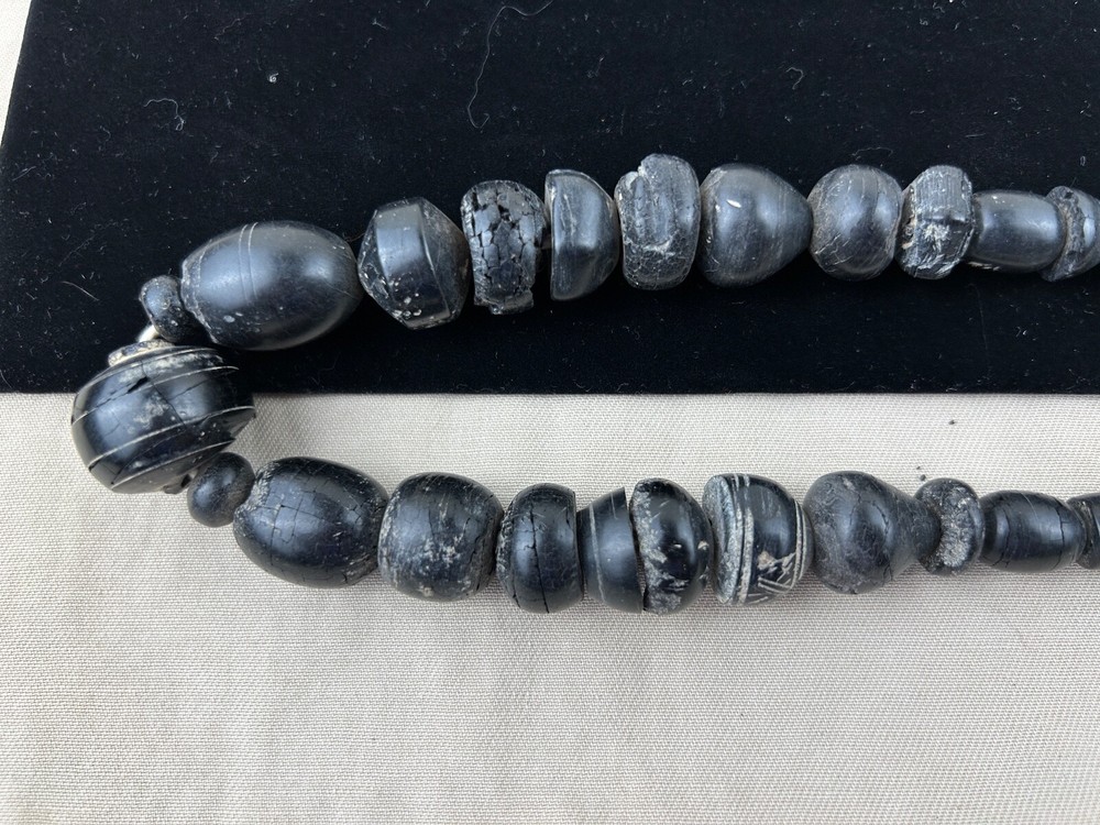 Ancient Bactrian Black Banded Agate and Jet Beads