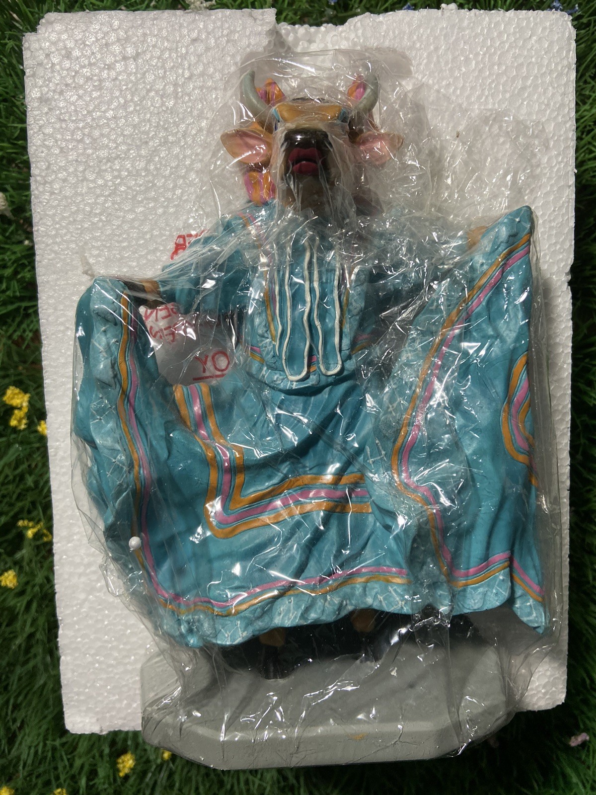 Cow Parade Vaca Folklorico 2004 Complete w/ Box & Tag Item #7710