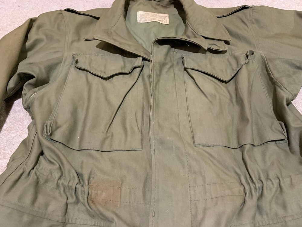 US Military Field Jacket M-1943 OD Green WWII Button Front Dated 1945 Size 34R