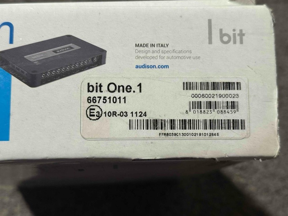 Audison Bit One Signal Interface Processor 8 Channel In Out One.1 w/ Box Cables