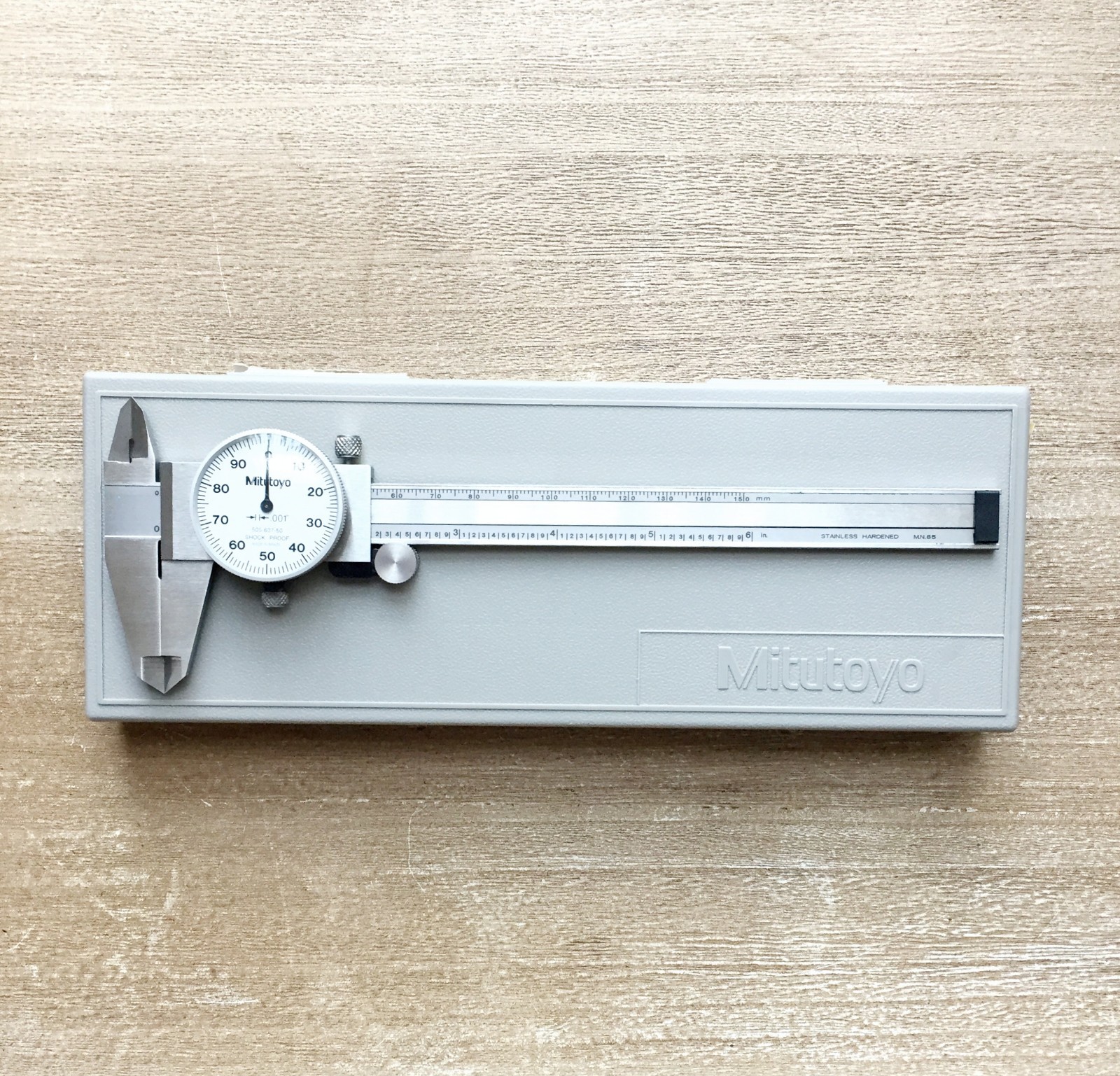 Mitutoyo Dial Caliper 6" Calibrated 505-637 .001" 6” With Case Made In JAPAN New