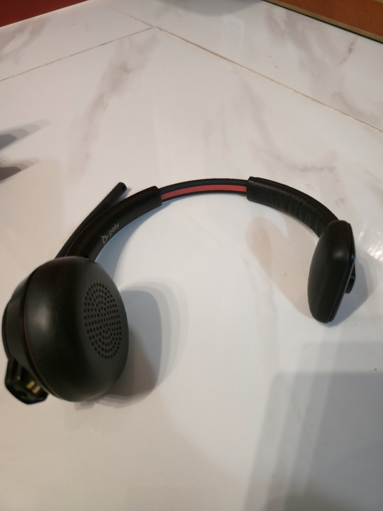 Plantronics Savi 8220 Office Wireless Headset - Black