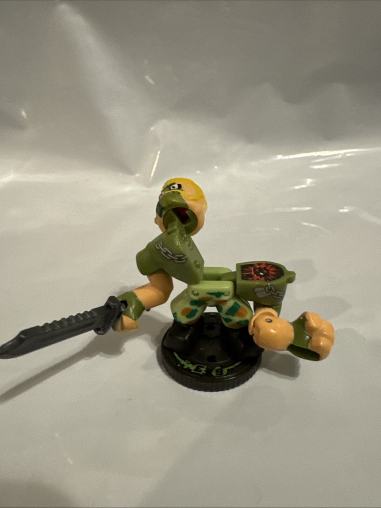 2021 Legends Of Akedo Series 1 BUZZ CUT CLASSIC Arcade Warrior w/ Controller