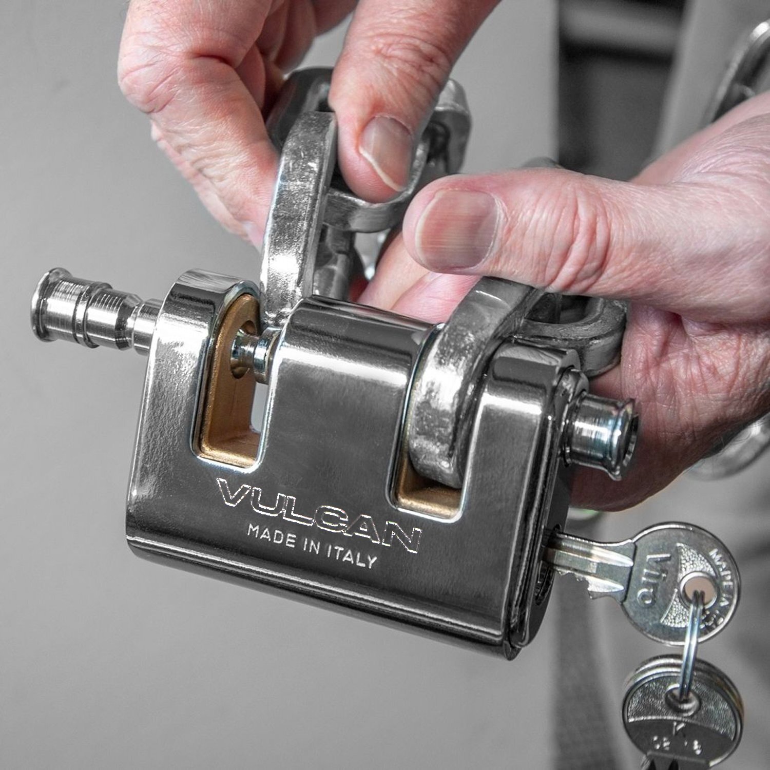 VULCAN Security Chain & Lock Kit - Premium Case-Hardened - 3/8" x 6' Chain