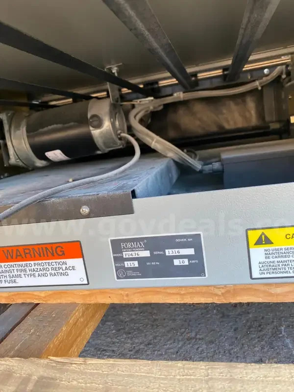 Formax FD 676 Continuous Form Burster