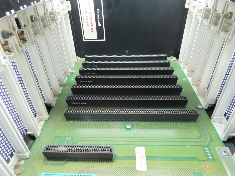 Honeywell 620-2590 Rack Chassis PLC Module Processor ISSC IPC 620-25