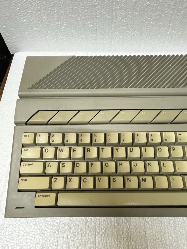 atari 520 st computer & Power Supply Powers On